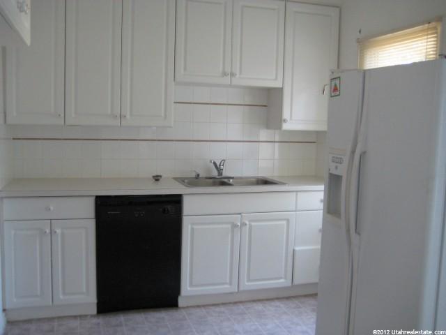 625 E 1000 S, Clearfield, UT 84015 — photo 3