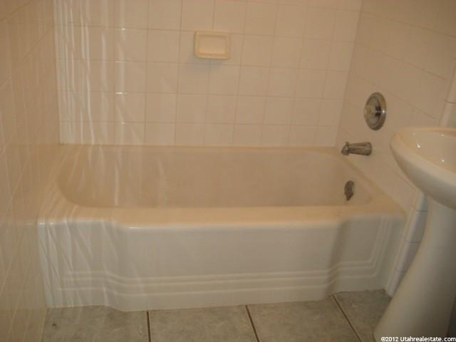 625 E 1000 S, Clearfield, UT 84015 — photo 6
