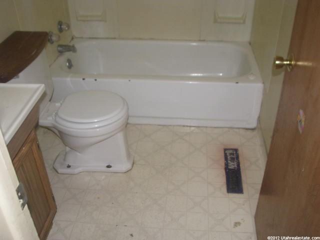369 W 825 N, Sunset, UT 84015 — photo 6