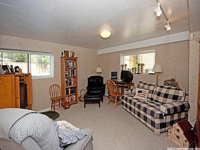 5670 Crown Pointe Dr, Murray, UT 84107 — photo 6