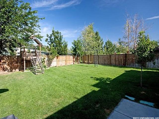 5670 Crown Pointe Dr, Murray, UT 84107 — photo 10