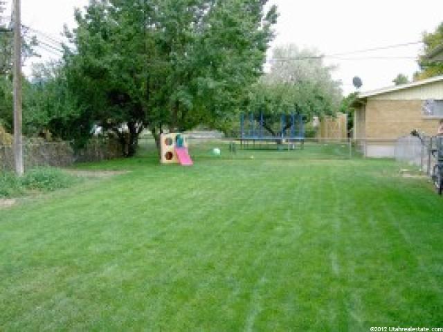460 Vine St, Clearfield, UT 84015 — photo 2