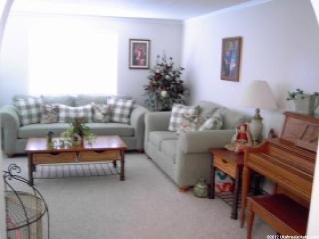 460 Vine St, Clearfield, UT 84015 — photo 3