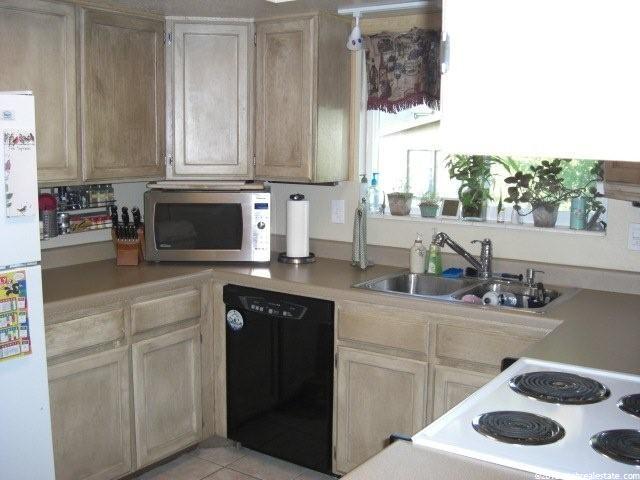 9665 S Cedar, Sandy, UT 84092 — photo 4
