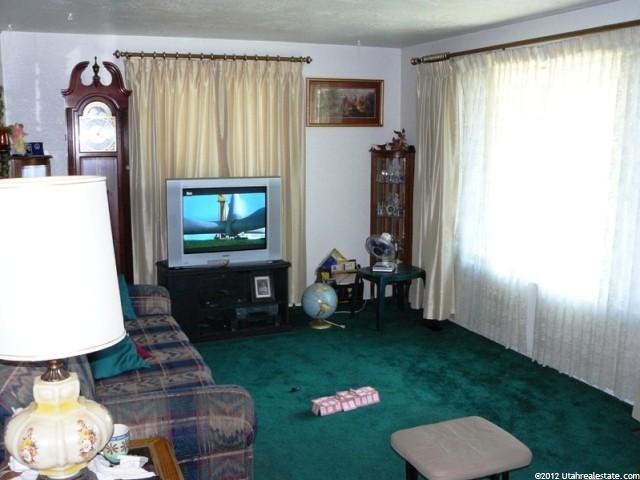 1098 N 350 W, Layton, UT 84041 — photo 5