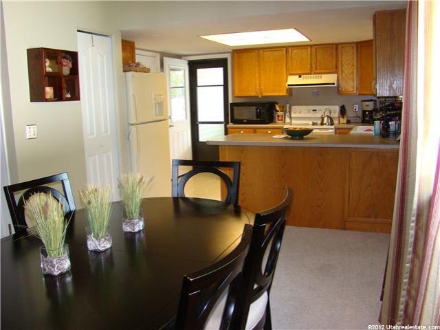 5745 S 4025 W, Roy, UT 84067 — photo 3