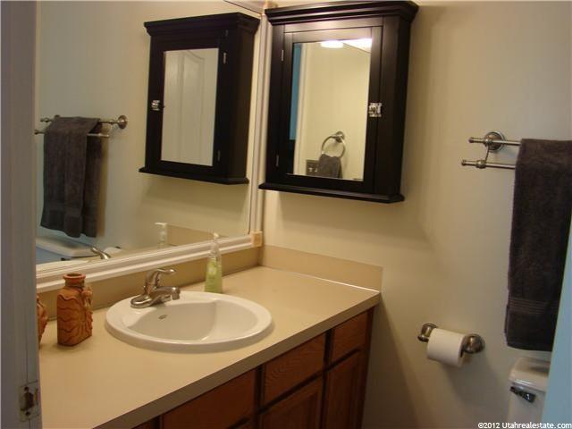 5745 S 4025 W, Roy, UT 84067 — photo 9