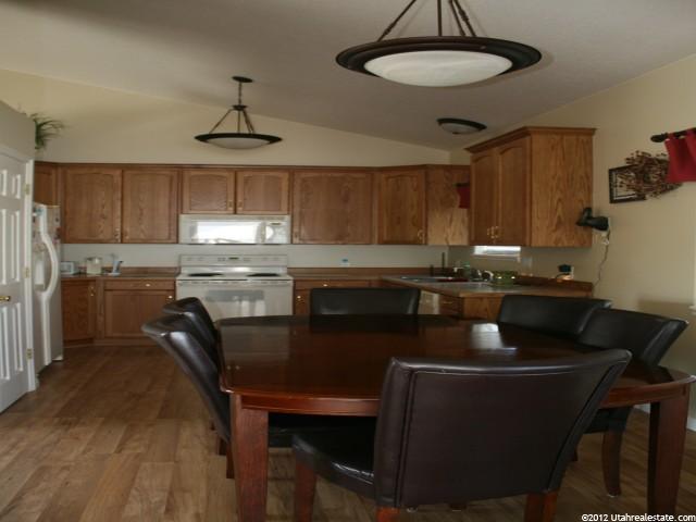 718 S 1900 W, Vernal, UT 84078 — photo 2