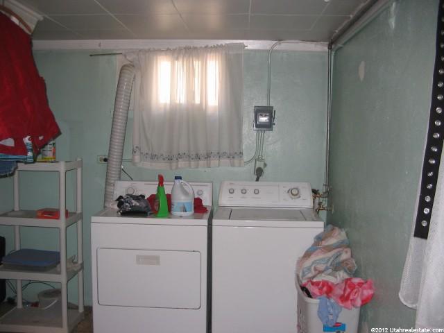 33 W 300 N, Malad City, ID 83252 — photo 8