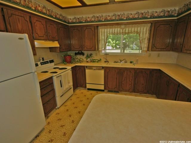 80 S 200 W, Hyrum, UT 84319 — photo 3