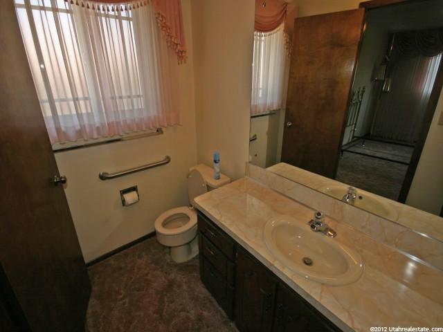 80 S 200 W, Hyrum, UT 84319 — photo 7