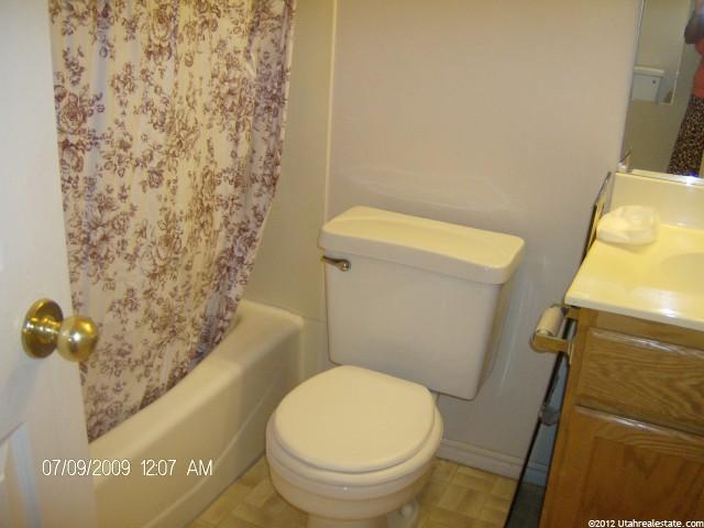 297 W 1980 S, Clearfield, UT 84015 — photo 6