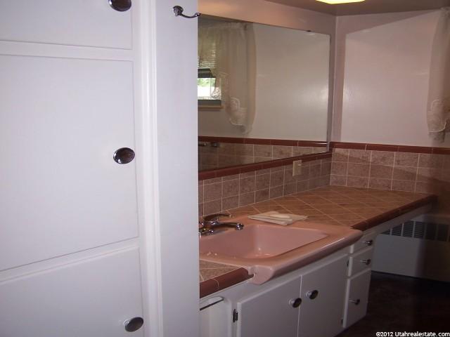 276 E 1050 N, Bountiful, UT 84010 — photo 6