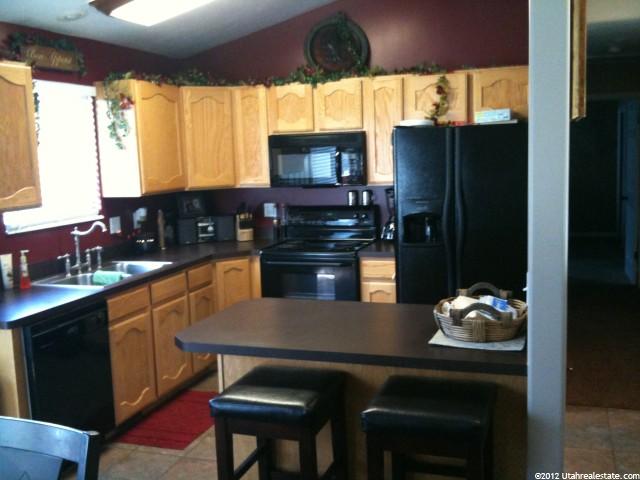 451 W 225 N, Clearfield, UT 84015 — photo 2