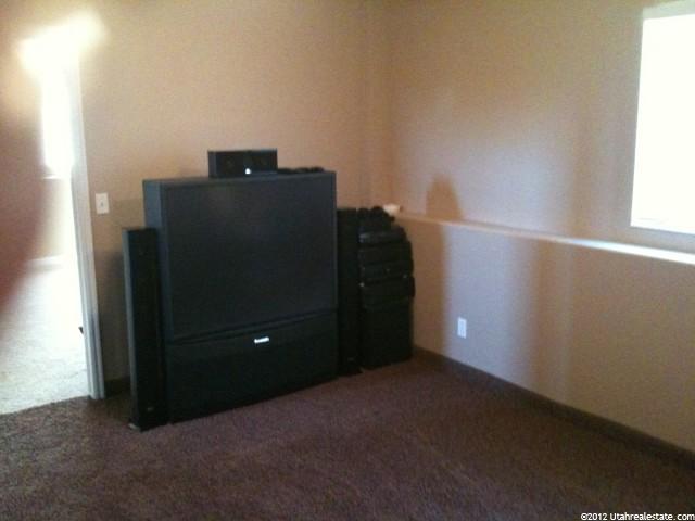 451 W 225 N, Clearfield, UT 84015 — photo 7