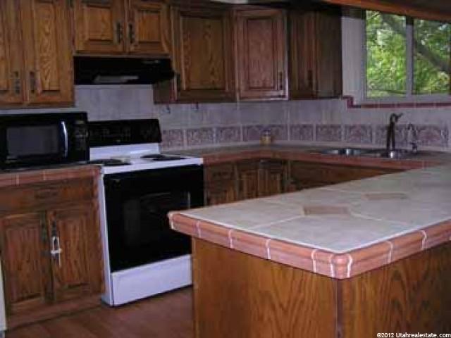 1551 Tameron Dr, Sandy, UT 84092 — photo 7
