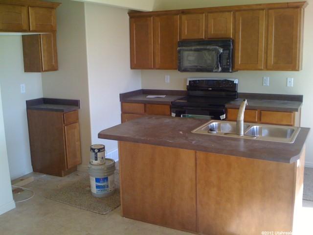 2465 S Gilmour St, West Haven, UT 84401 — photo 3