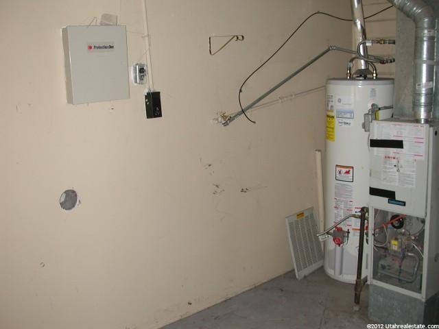 3677 S Adams Ave E, Ogden, UT 84403 — photo 9
