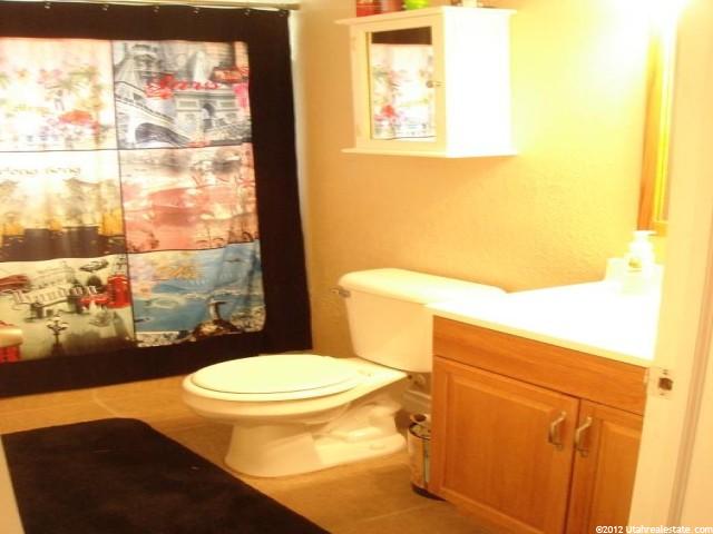 8236 E Harrison St, Midvale, UT 84047 — photo 9