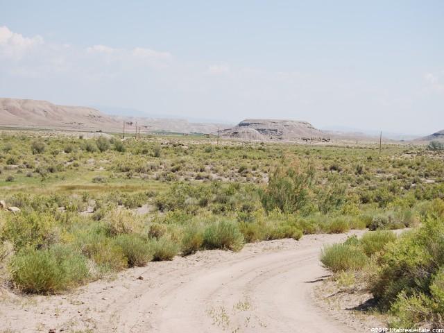 8864 S 1750 E, Myton, UT 84052 — photo 7
