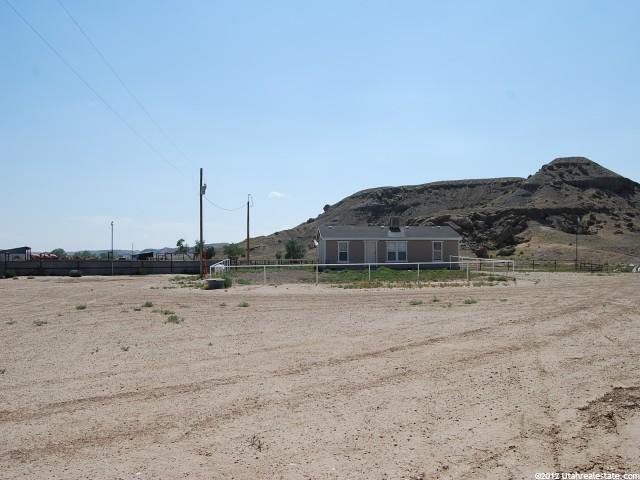8864 S 1750 E, Myton, UT 84052 — photo 9