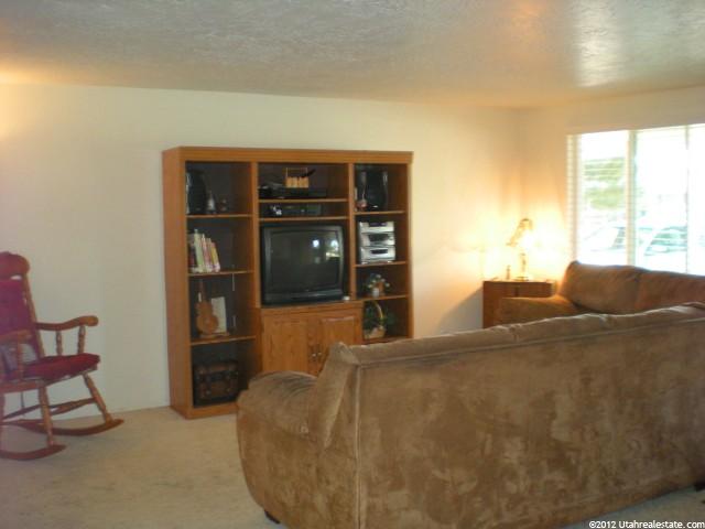 1346 N 400 W, Bountiful, UT 84010 — photo 4