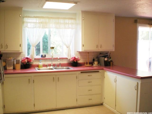 1346 N 400 W, Bountiful, UT 84010 — photo 5