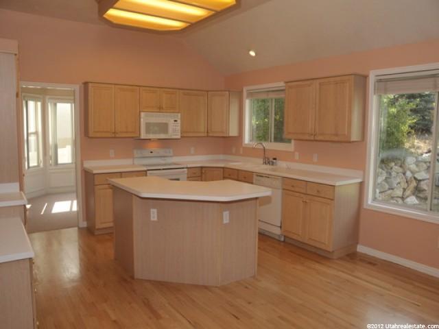 1864 E Sego Lily Dr, Sandy, UT 84092 — photo 4