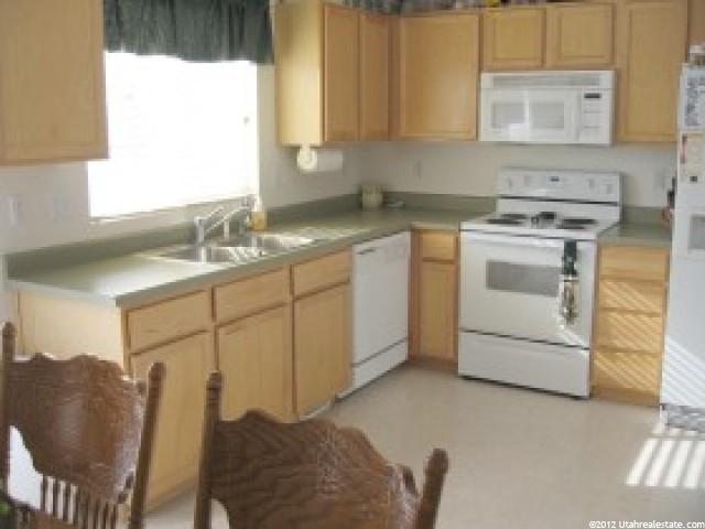 3822 Chilton Cir, Eagle Mountain, UT 84005 — photo 2