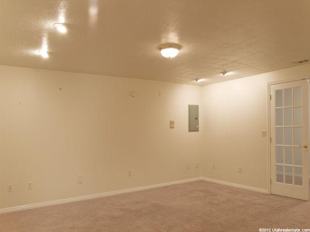 7812 Boulder Dr, Lake Point, UT 84074 — photo 12