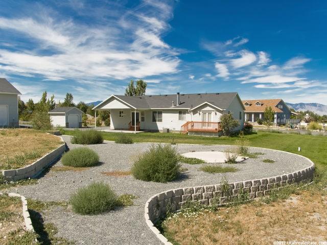 7812 Boulder Dr, Lake Point, UT 84074 — photo 3