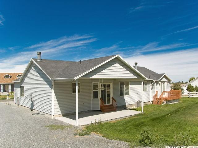 7812 Boulder Dr, Lake Point, UT 84074 — photo 4