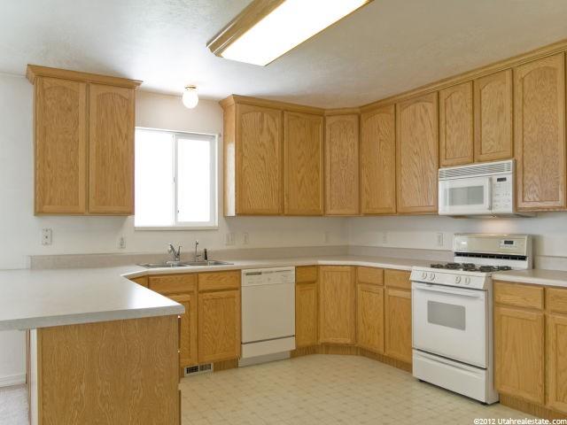 7812 Boulder Dr, Lake Point, UT 84074 — photo 7