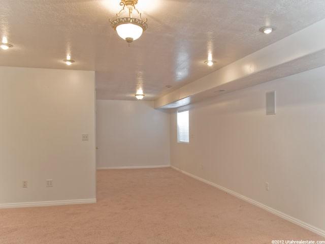 7812 Boulder Dr, Lake Point, UT 84074 — photo 10