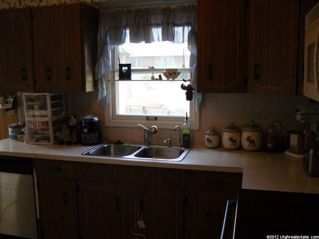 573 E 350 S, Clearfield, UT 84015 — photo 5