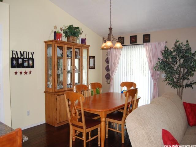 131 E 950 S, Kaysville, UT 84037 — photo 3