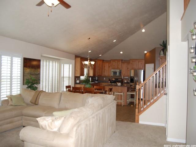 1104 Emry Ct, Fruit Heights, UT 84037 — photo 4