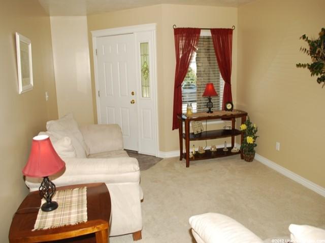 648 E Clearwater Dr, Layton, UT 84041 — photo 2
