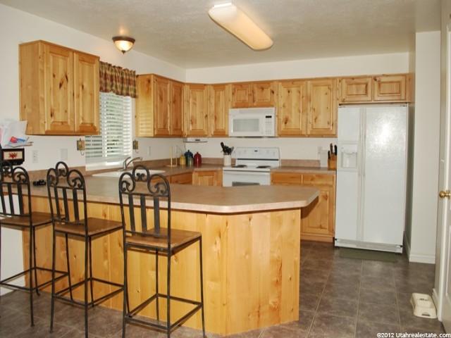 648 E Clearwater Dr, Layton, UT 84041 — photo 4