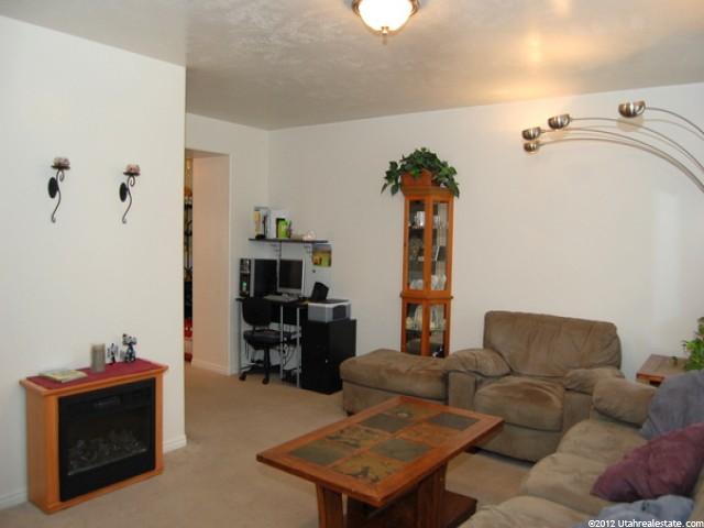 1008 E Sara Ln S, Ogden, UT 84404 — photo 3