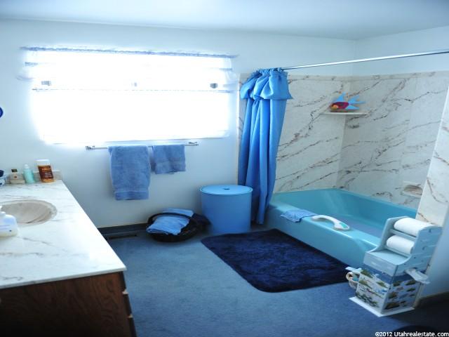 954 N Tremont St, Tremonton, UT 84337 — photo 5