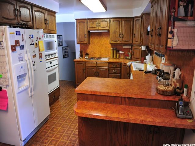954 N Tremont St, Tremonton, UT 84337 — photo 6