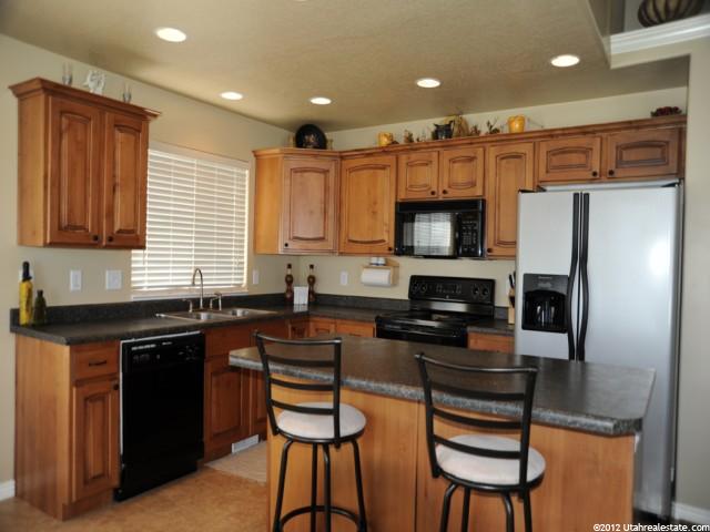 4070 S 2725 W, Roy, UT 84067 — photo 2