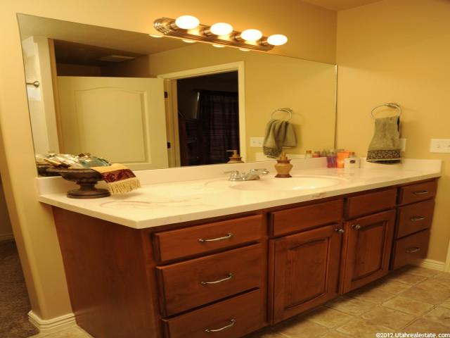 4070 S 2725 W, Roy, UT 84067 — photo 9