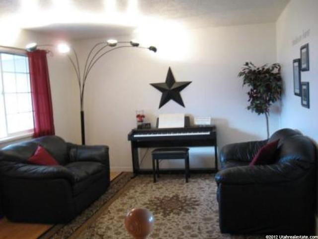 590 W 3500 S, Syracuse, UT 84075 — photo 2