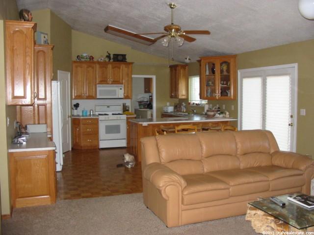 515 E 300 S, Hyrum, UT 84319 — photo 7