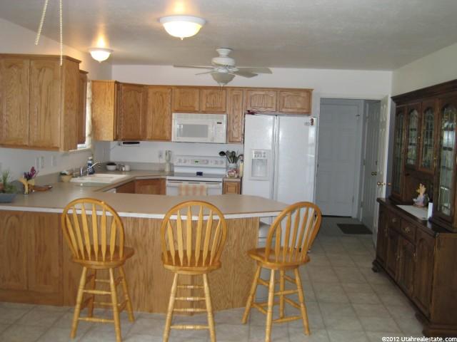 2396 N 2930 W, Clinton, UT 84015 — photo 4