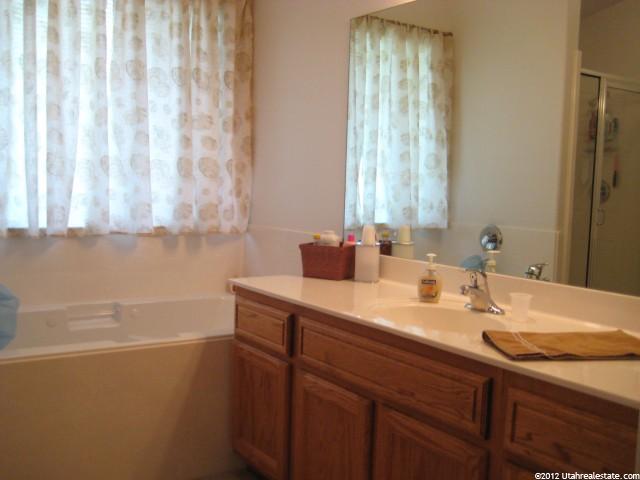 2396 N 2930 W, Clinton, UT 84015 — photo 10