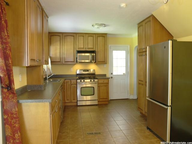 4087 S 1300 E, Holladay, UT 84124 — photo 6