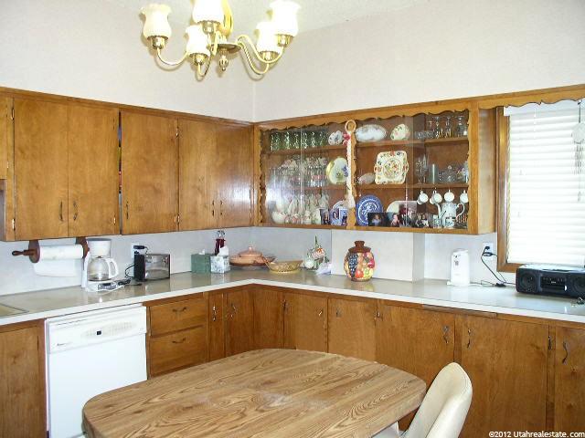 10 E Center St, Hyde Park, UT 84318 — photo 8